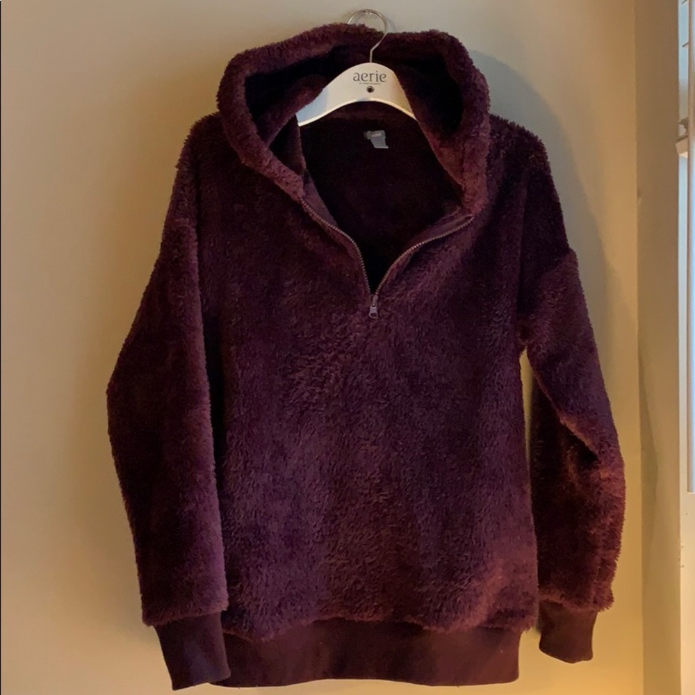 Aerie Maroon Sherpa quarter-zip hoodie. Size S